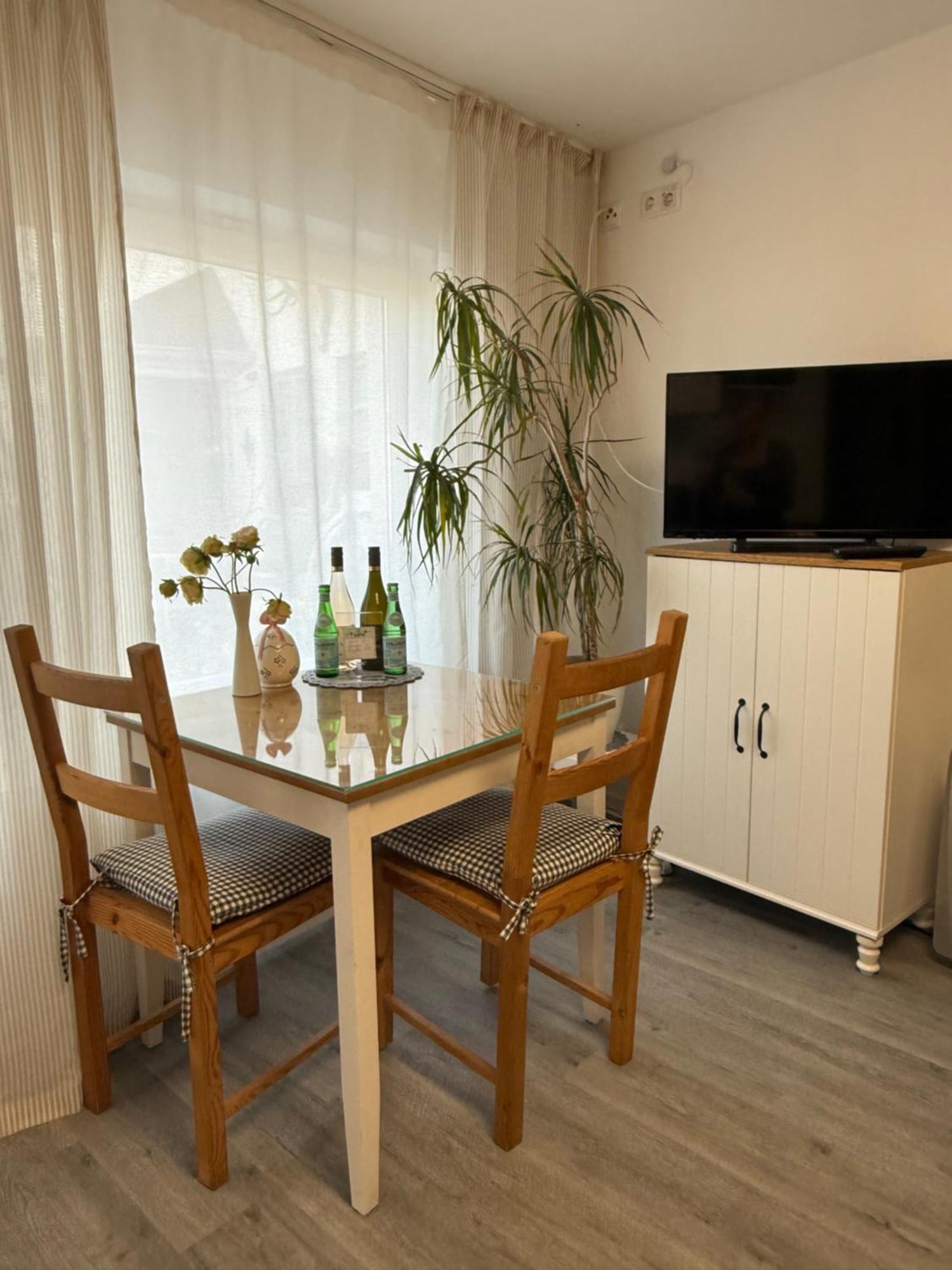 Apartment Am Rotweinwanderweg Bad Neuenahr-Ahrweiler Esterno foto